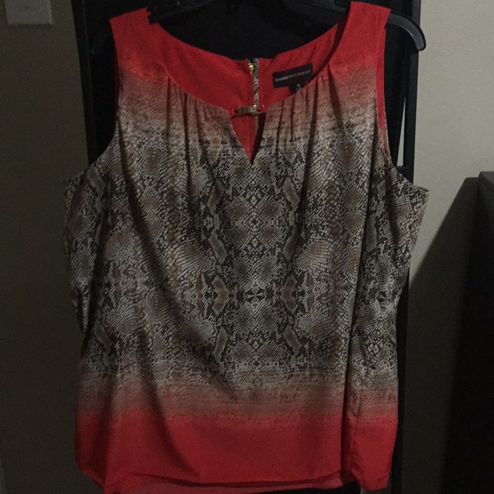 XL short sleeve blouse by Dana Buchanan